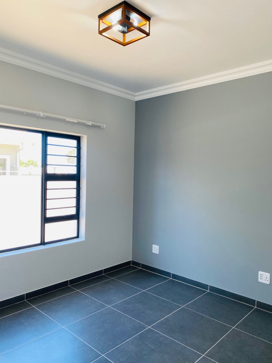 3 Bedroom Property for Sale in Fountains Estate Eastern Cape